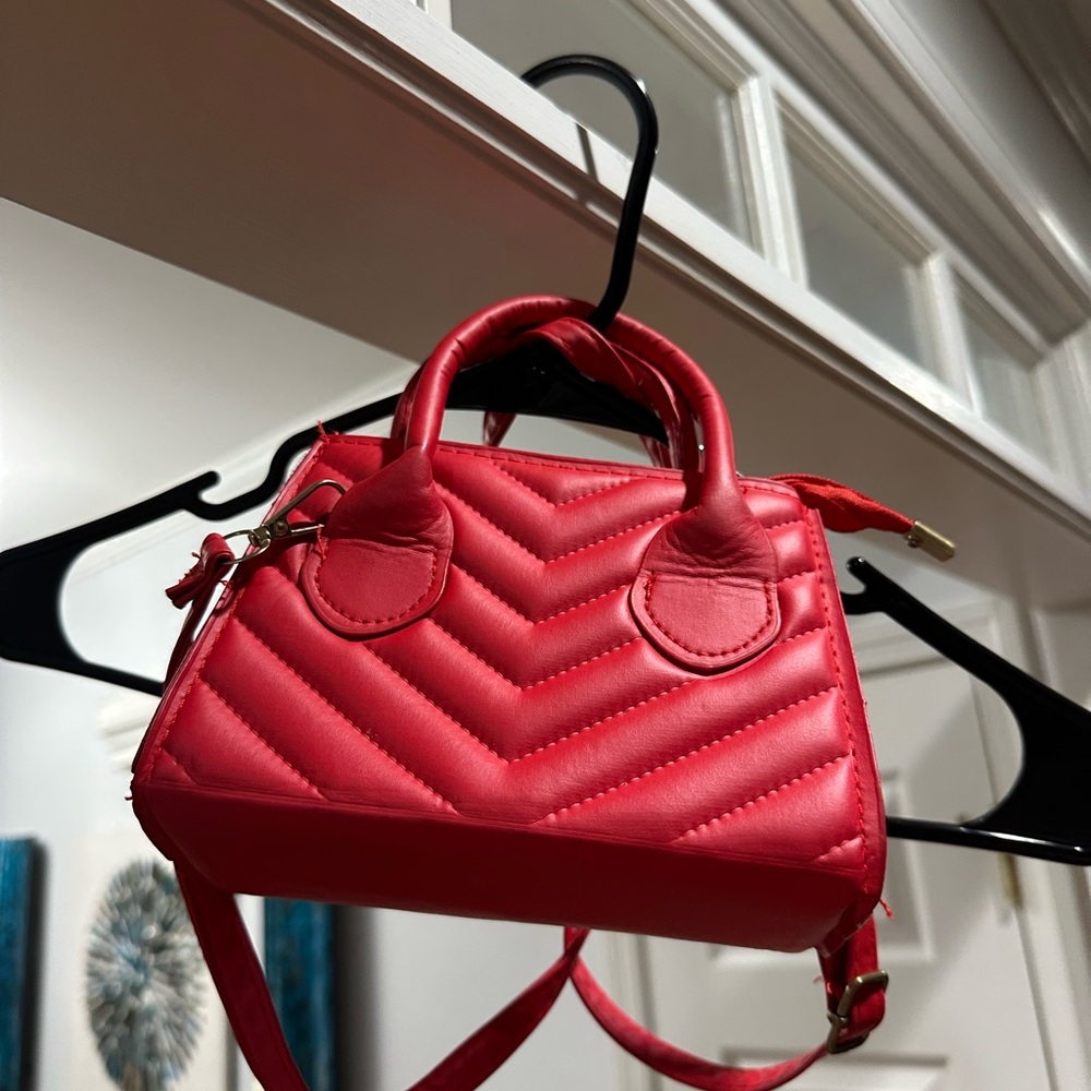 🌹 Red Quilted Handbag 🌹Best Offer Accepted!